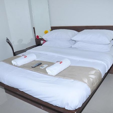 Hotel Sai Srushti Shirdi Zewnętrze zdjęcie