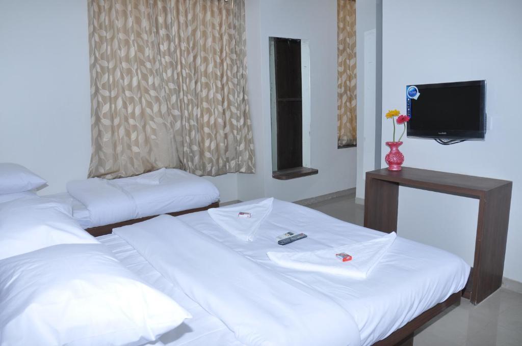 Hotel Sai Srushti Shirdi Zewnętrze zdjęcie