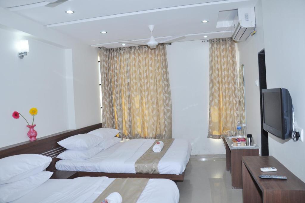 Hotel Sai Srushti Shirdi Zewnętrze zdjęcie