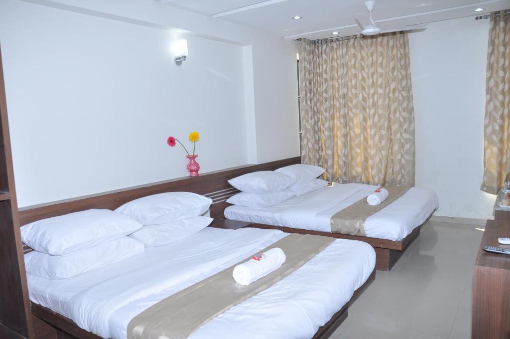 Hotel Sai Srushti Shirdi Pokój zdjęcie