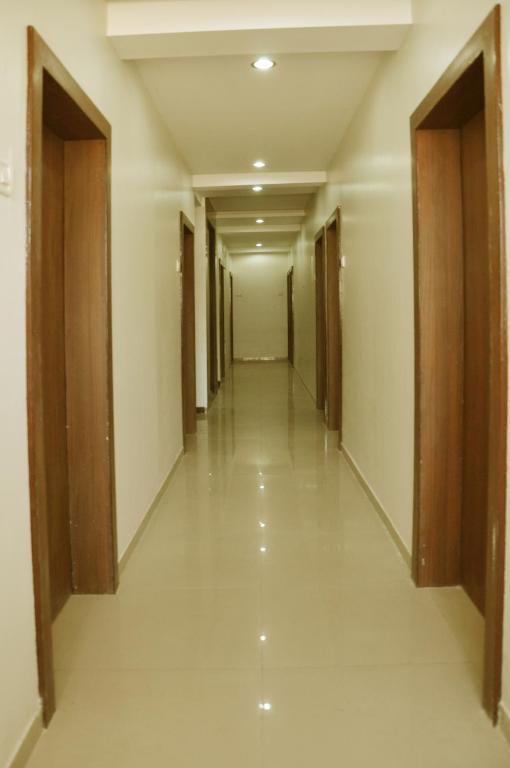 Hotel Sai Srushti Shirdi Zewnętrze zdjęcie